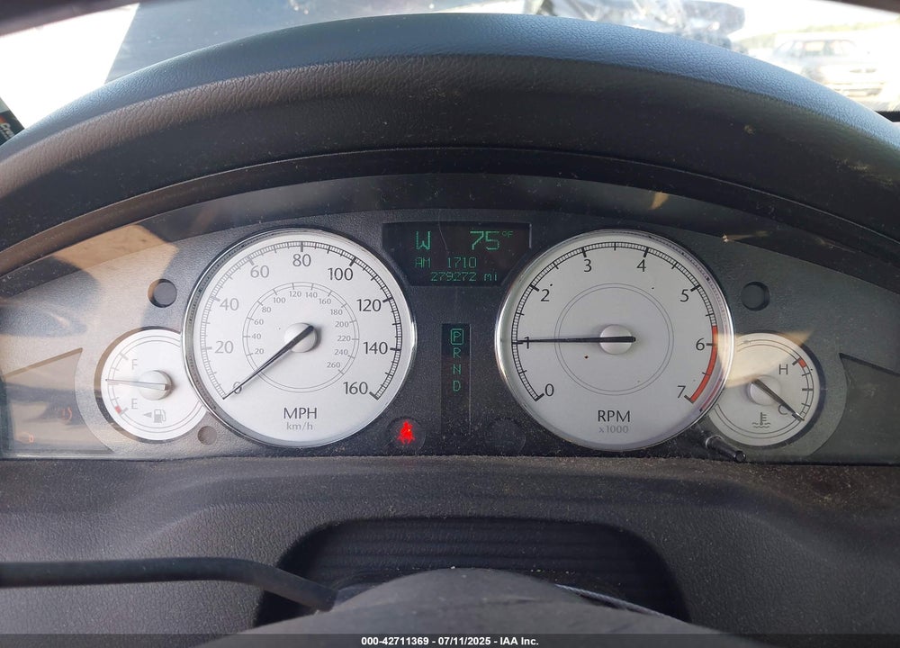 2007 CHRYSLER 300C VIN: 2C3KA63H57H813645