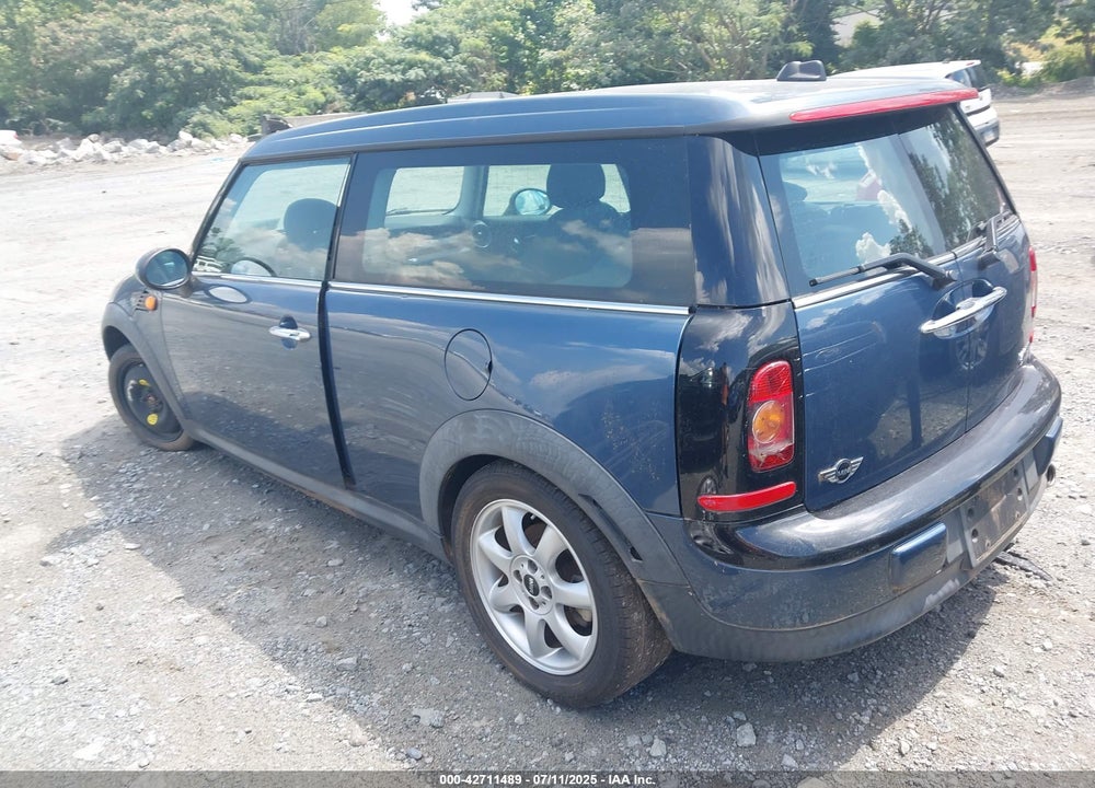 2009 MINI COOPER CLUBMAN VIN: WMWML33549TX36210