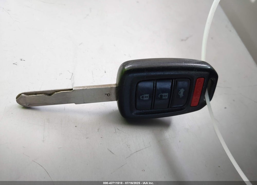 2017 HONDA ACCORD VIN: 1HGCR2F32HA020466