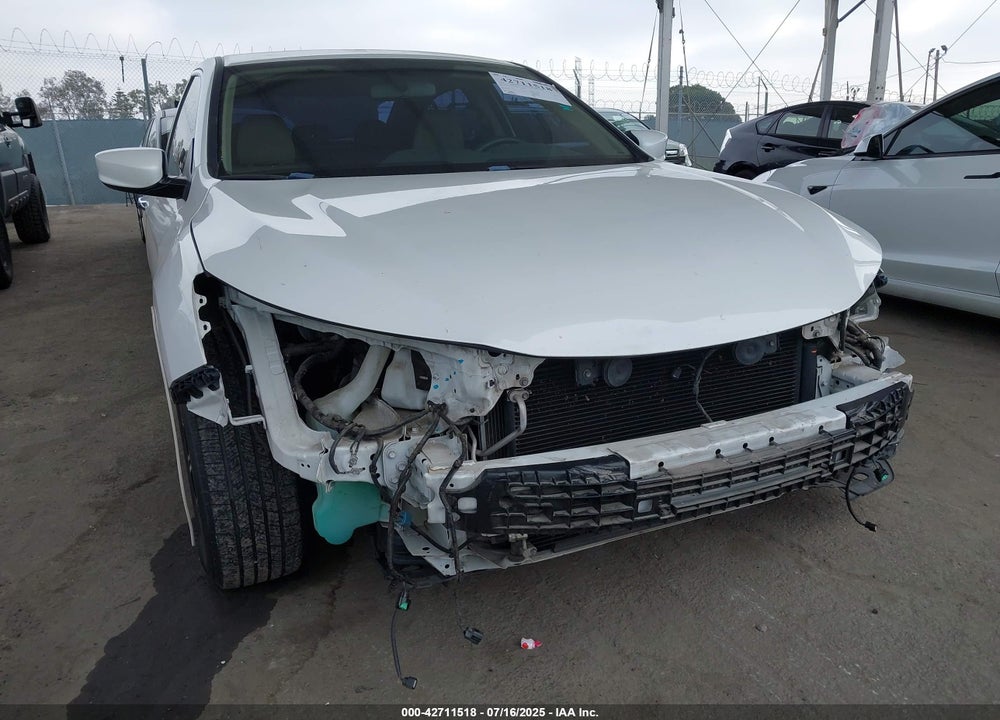 2017 HONDA ACCORD VIN: 1HGCR2F32HA020466