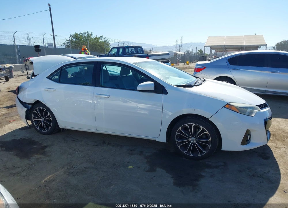 2014 TOYOTA COROLLA VIN: 5YFBURHE9EP055738