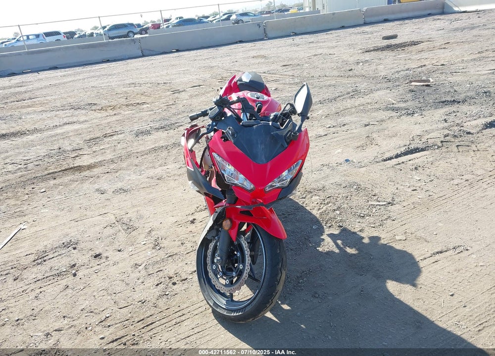 2021 KAWASAKI EX400 VIN: JKAEXKH15MDAB9421