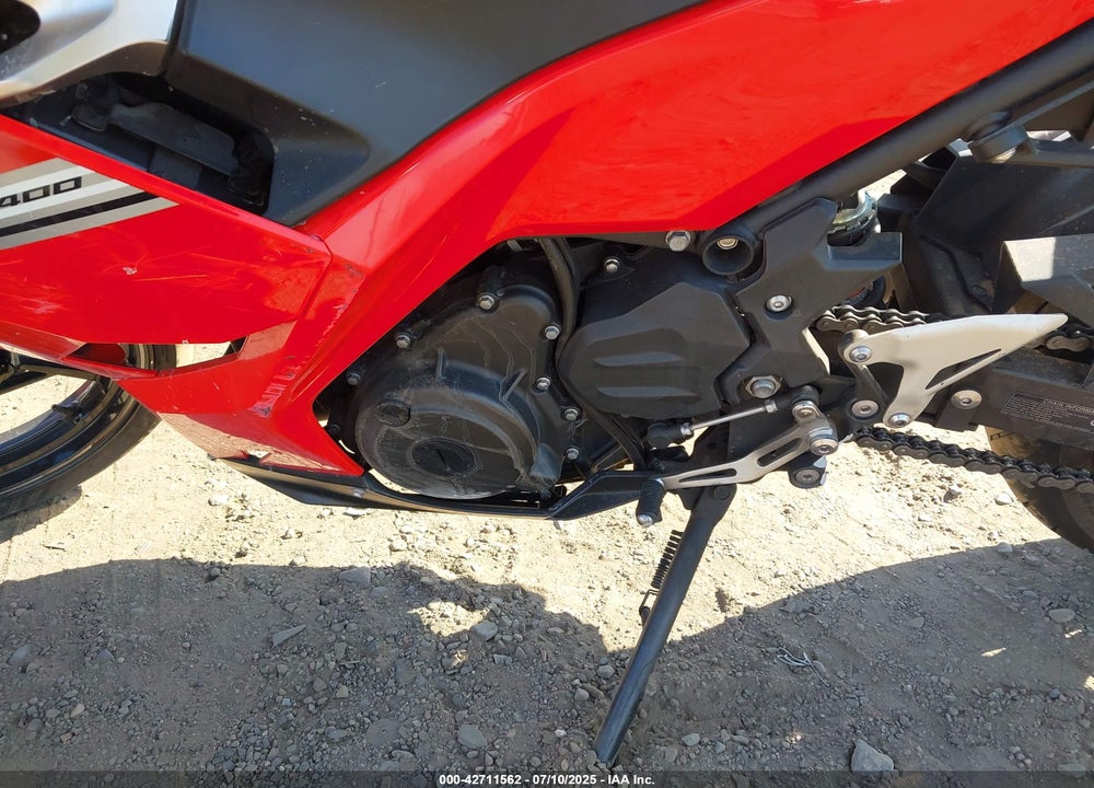 2021 KAWASAKI EX400 VIN: JKAEXKH15MDAB9421