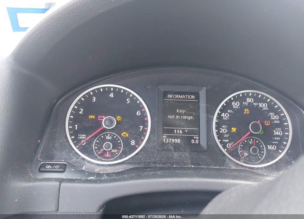 2016 VOLKSWAGEN TIGUAN VIN: WVGAV7AX4GW599546