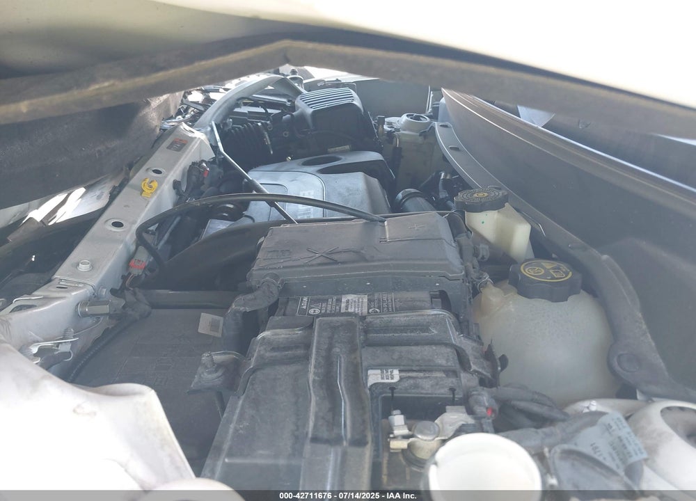 2019 CHEVROLET EQUINOX VIN: 3GNAXUEV2KS677873
