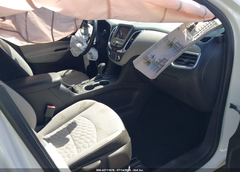2019 CHEVROLET EQUINOX VIN: 3GNAXUEV2KS677873