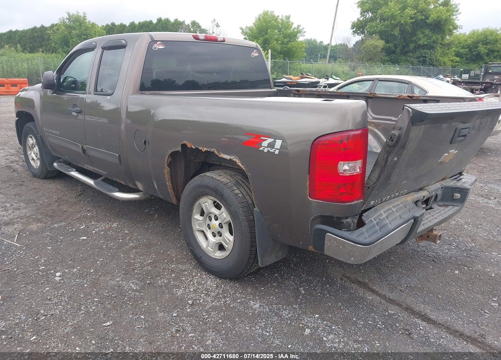 2008 CHEVROLET SILVERADO 1500 LT1 VIN: 2GCEK19J681314107