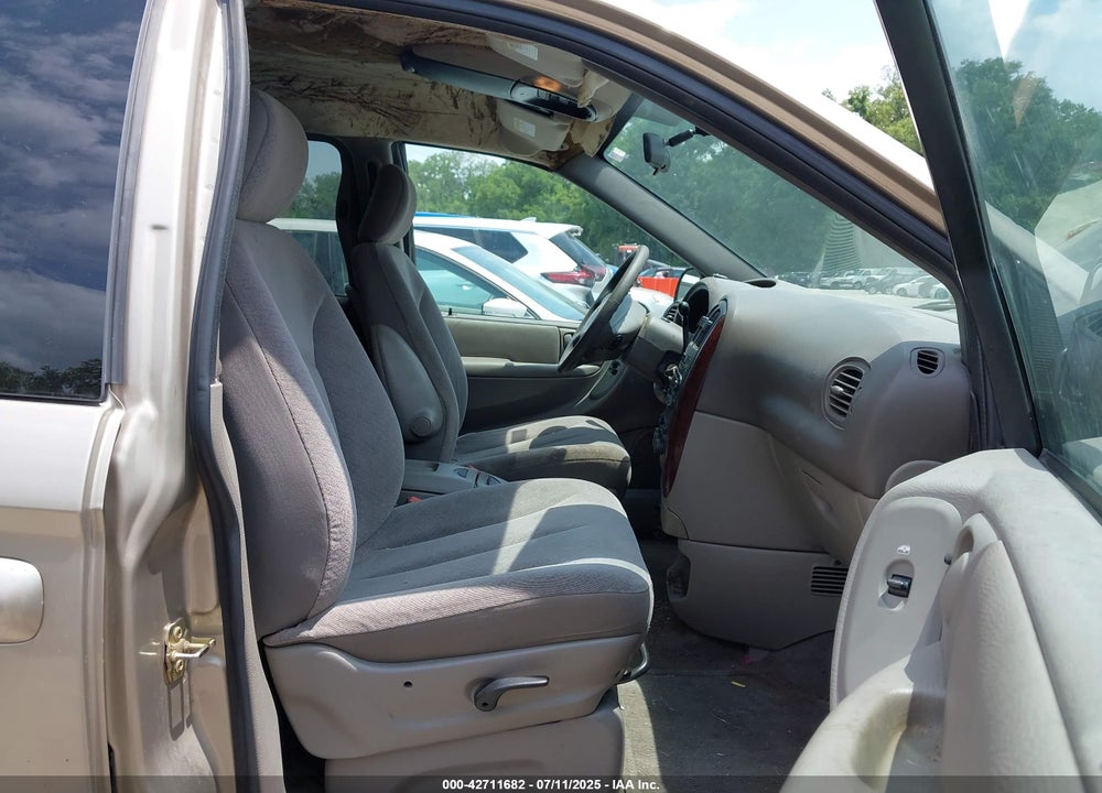 2003 CHRYSLER TOWN & COUNTRY EX VIN: 2C4GP74L03R112640