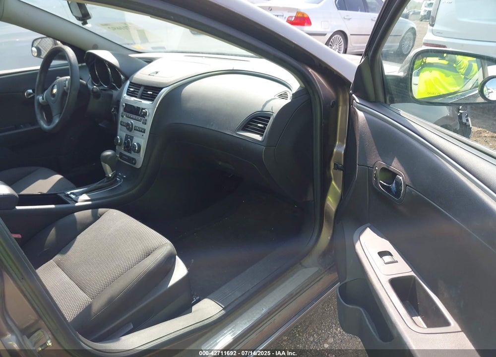 2011 CHEVROLET MALIBU 1LT VIN: 1G1ZC5E10BF294652