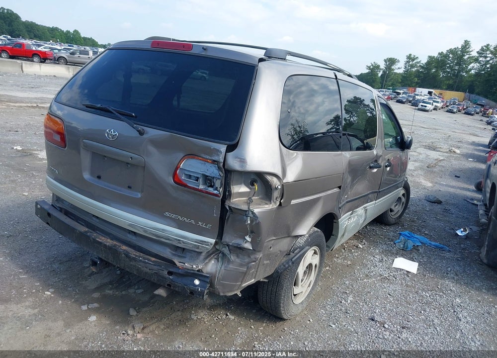 1998 TOYOTA SIENNA VIN: 4T3ZF13C0WU052184