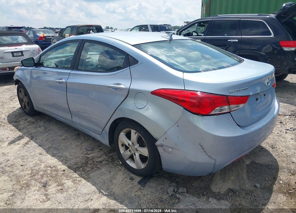 2013 HYUNDAI ELANTRA VIN: KMHDH4AE0DU759673