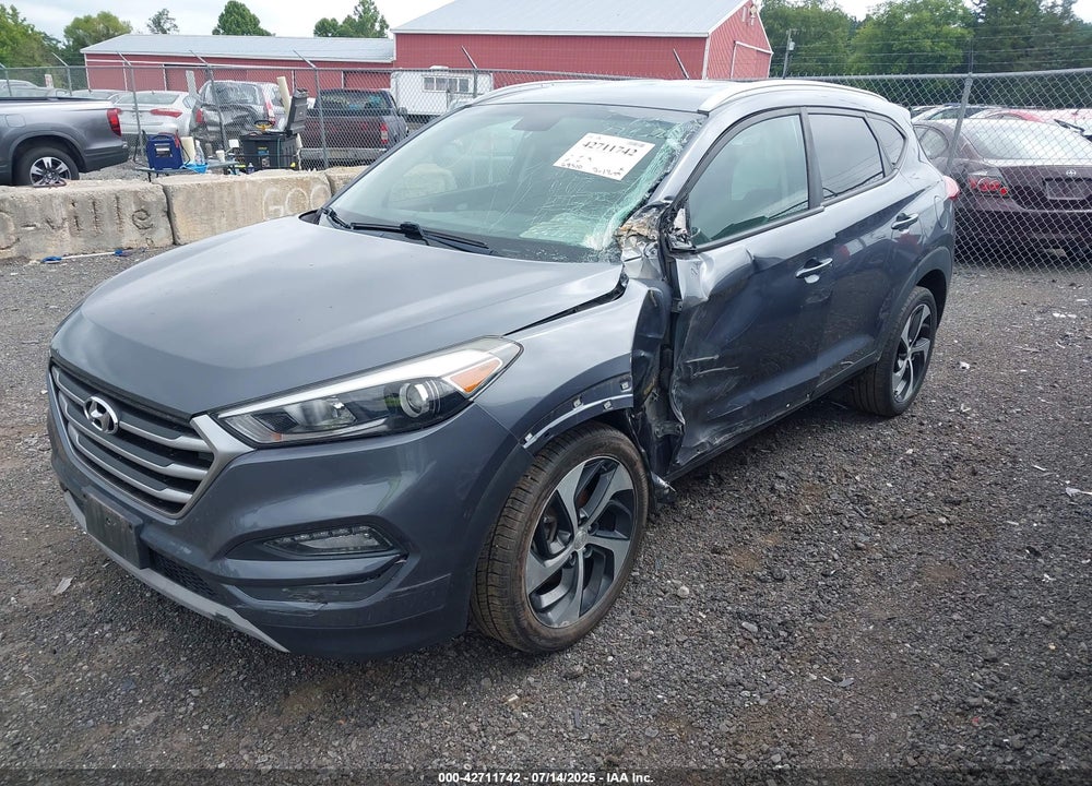 2017 HYUNDAI TUCSON VIN: KM8J33A20HU526223