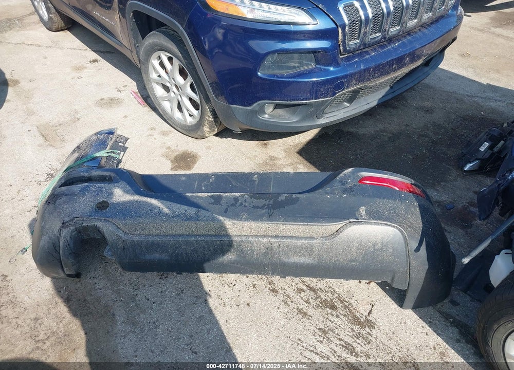 2014 JEEP CHEROKEE VIN: 1C4PJMCB1EW179315