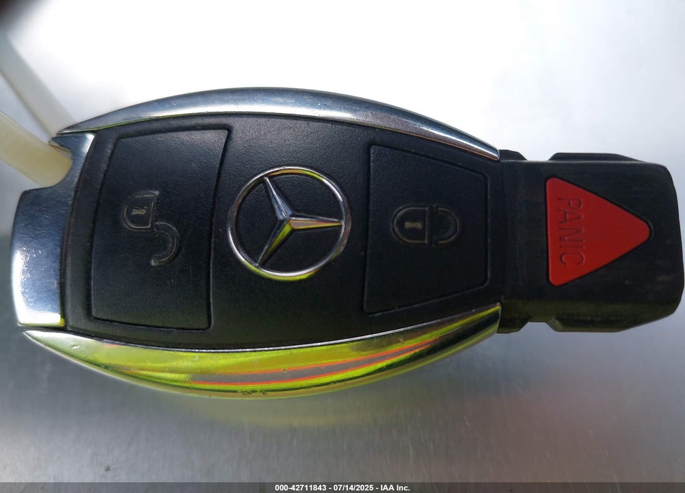 2011 MERCEDES-BENZ GLK-CLASS VIN: WDCGG5GB2BF563088
