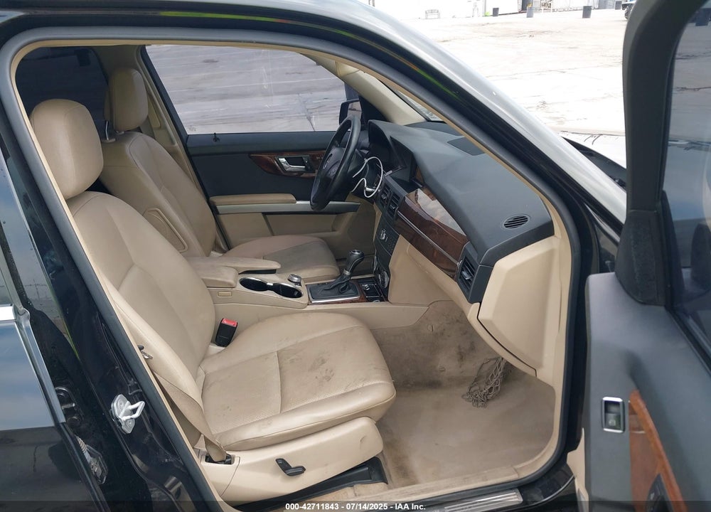 2011 MERCEDES-BENZ GLK-CLASS VIN: WDCGG5GB2BF563088