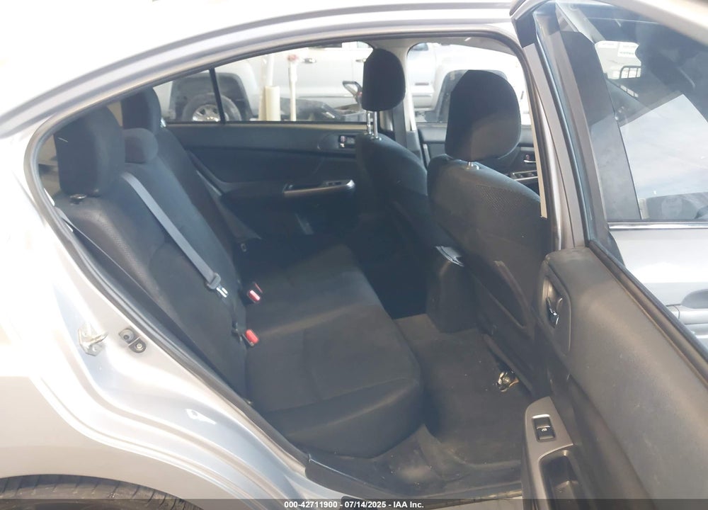 2015 SUBARU IMPREZA 2.0I PREMIUM VIN: JF1GJAC67FH015595