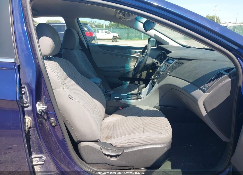 2012 HYUNDAI SONATA VIN: 5NPEB4AC5CH341529