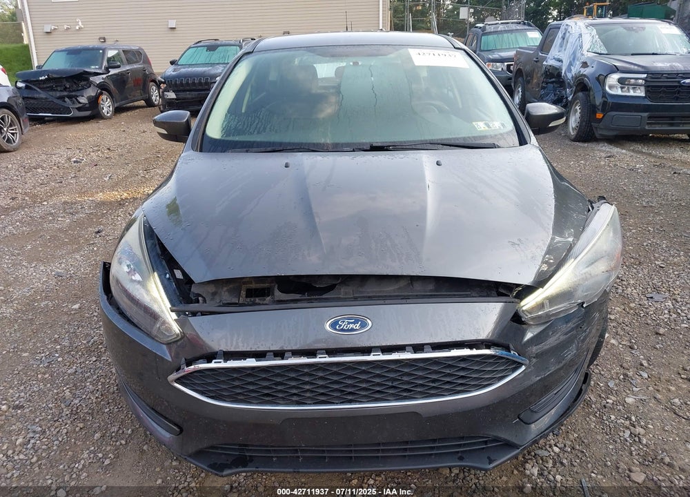 2016 FORD FOCUS VIN: 1FADP3K24GL224576