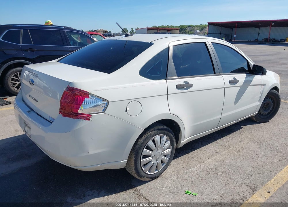 2011 FORD FOCUS VIN: 1FAHP3ENXBW127686