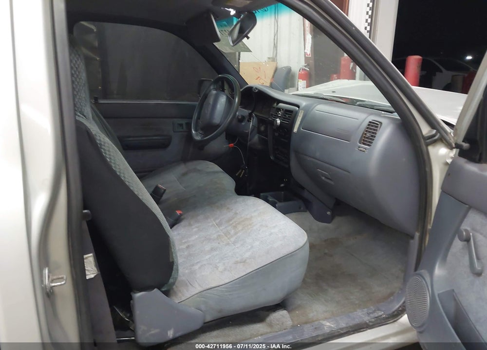 2000 TOYOTA TACOMA VIN: 4TANL42N7YZ682116