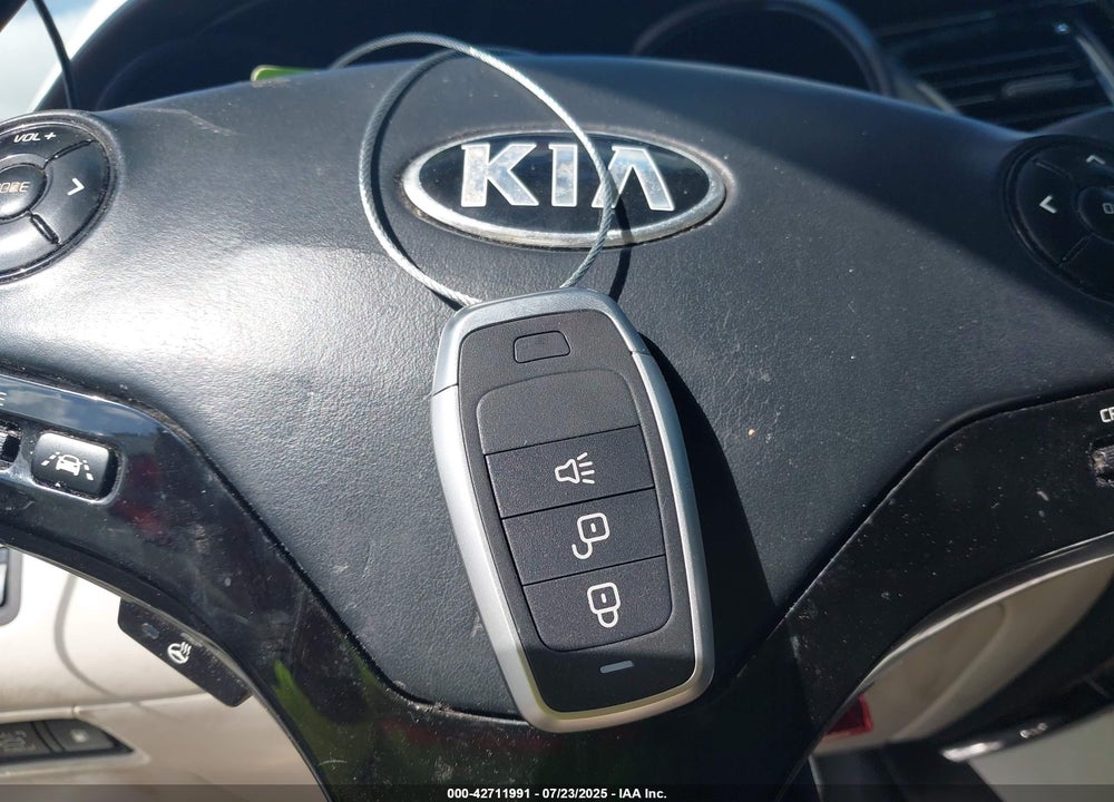 2015 KIA K900 VIN: KNALW4D47F6019017