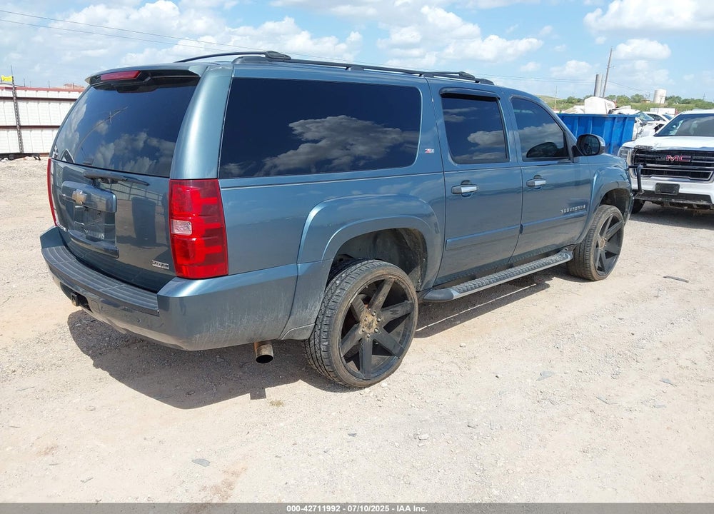 2008 CHEVROLET SUBURBAN 1500 LT VIN: 3GNFK16368G253088