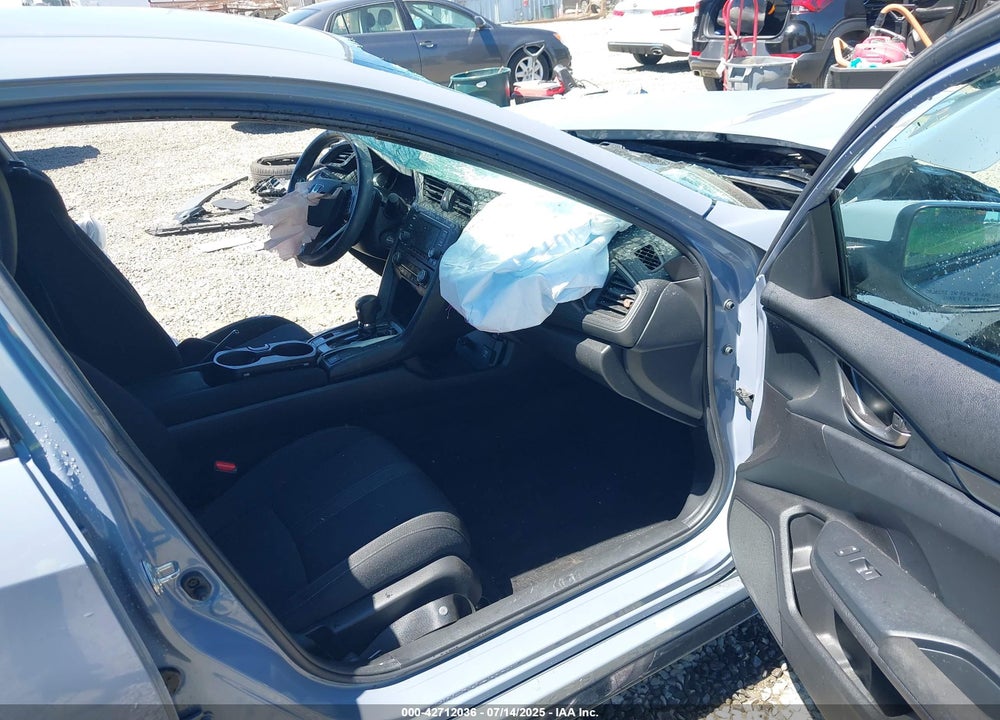 2019 HONDA CIVIC VIN: SHHFK7H48KU415347