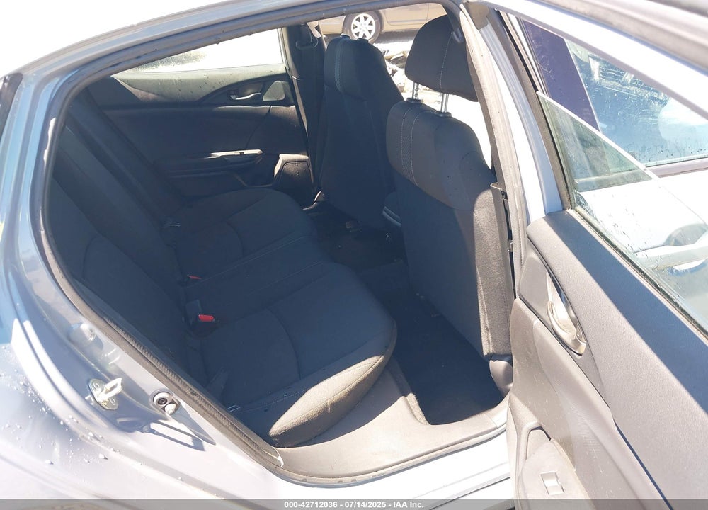 2019 HONDA CIVIC VIN: SHHFK7H48KU415347