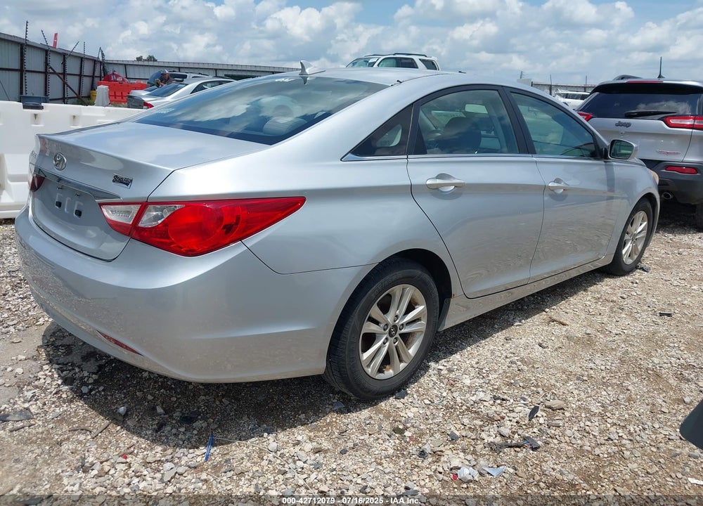 2011 HYUNDAI SONATA GLS VIN: 5NPEB4AC8BH006635