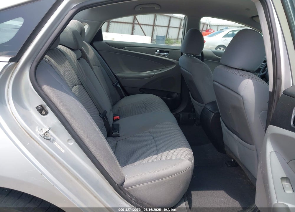 2011 HYUNDAI SONATA GLS VIN: 5NPEB4AC8BH006635