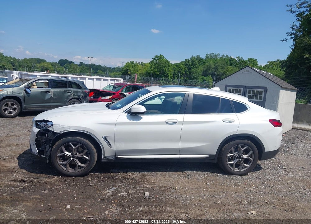2024 BMW X4 VIN: 5UX33DT02R9W73855