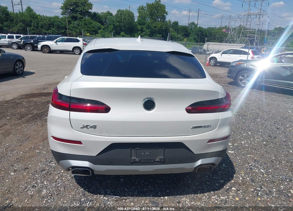 2024 BMW X4 VIN: 5UX33DT02R9W73855