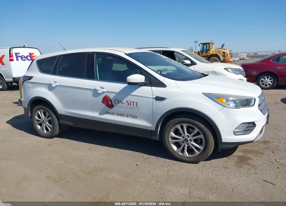 2017 FORD ESCAPE VIN: 1FMCU0GD2HUA54748