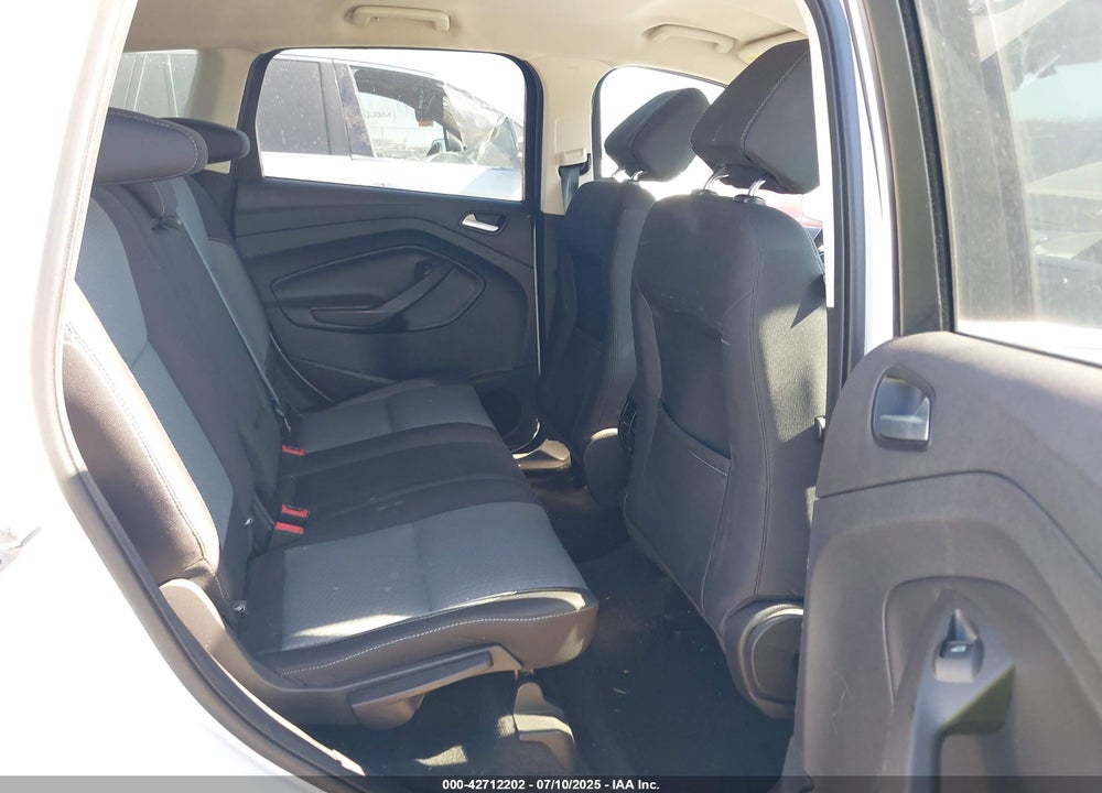 2017 FORD ESCAPE VIN: 1FMCU0GD2HUA54748