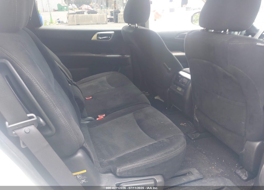 2014 NISSAN PATHFINDER VIN: 5N1AR2MM1EC714952