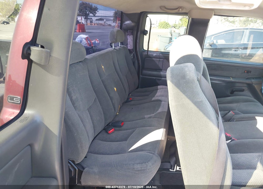 2003 CHEVROLET SILVERADO 1500 LS VIN: 2GCEC19V231398869