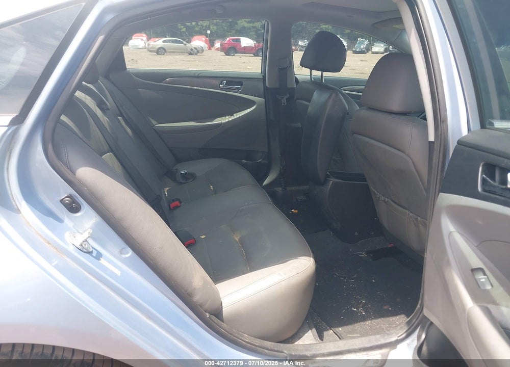 2014 HYUNDAI SONATA HYBRID VIN: KMHEC4A4XEA108614