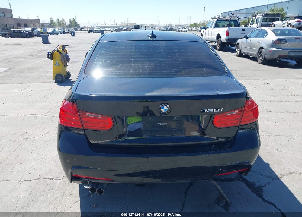 2014 BMW 3 SERIES VIN: WBA3C1C54EK112620