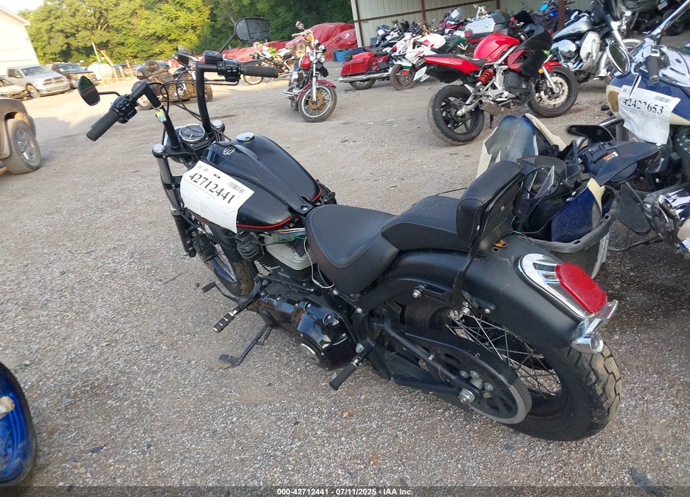 2013 HARLEY-DAVIDSON FXS BLACKLINE VIN: 1HD1JPV13DB051805