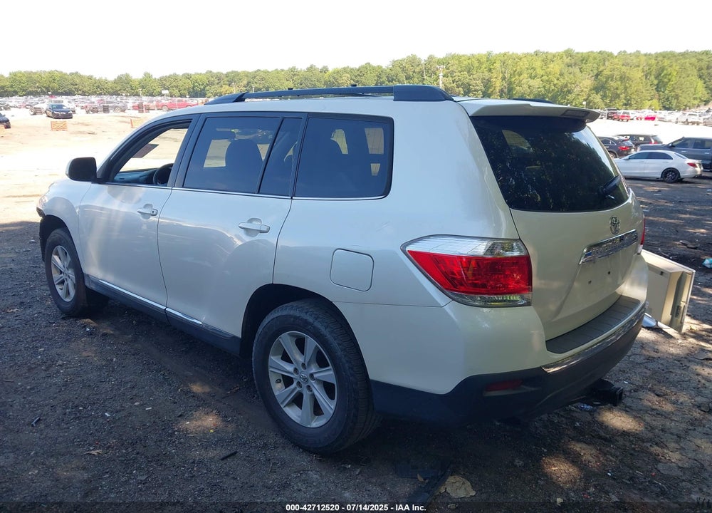 2013 TOYOTA HIGHLANDER VIN: 5TDZA3EH4DS035826