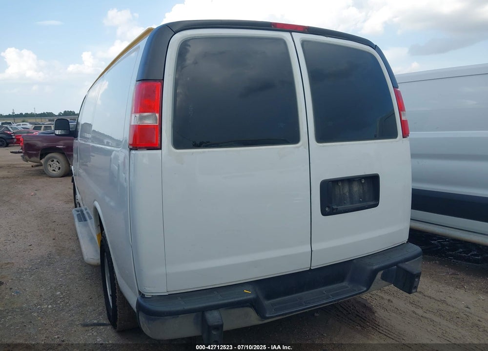 2020 GMC SAVANA CARGO RWD 2500 REGULAR WHEELBASE WORK VAN VIN: 1GTW7AFG0L1268593