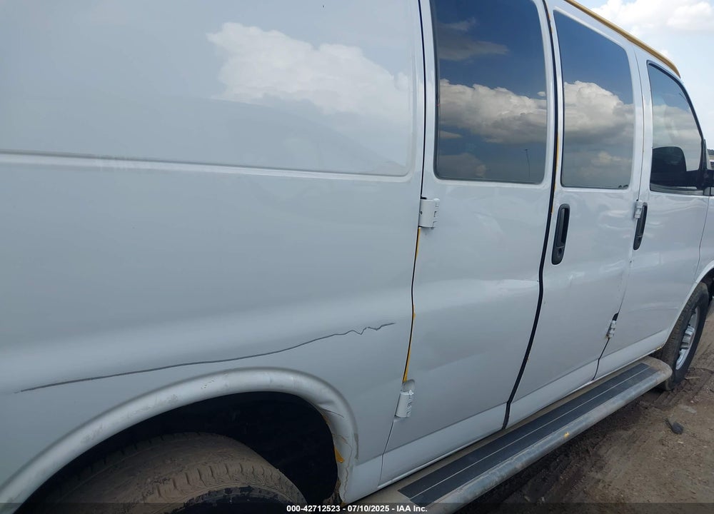 2020 GMC SAVANA CARGO RWD 2500 REGULAR WHEELBASE WORK VAN VIN: 1GTW7AFG0L1268593