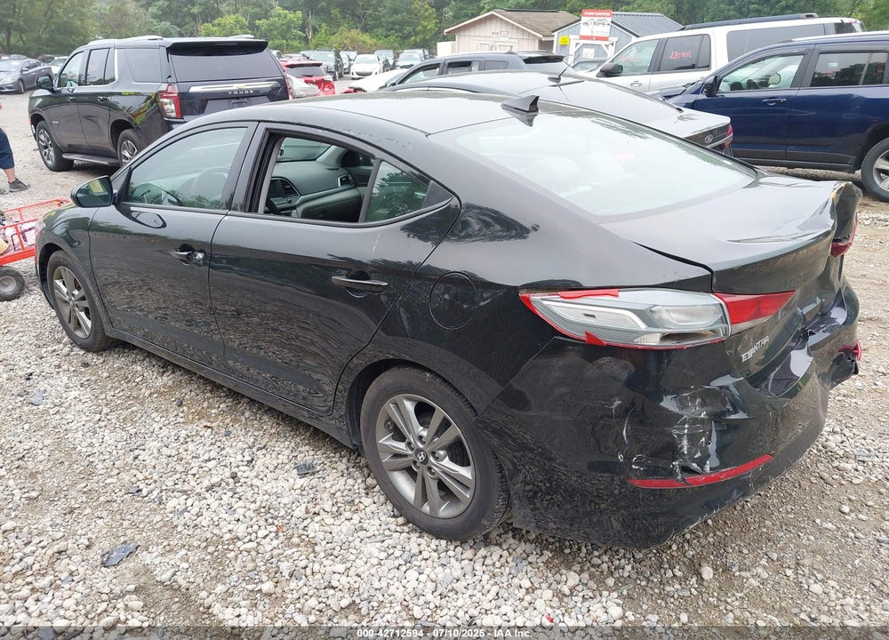 2017 HYUNDAI ELANTRA VIN: 5NPD84LF1HH208047