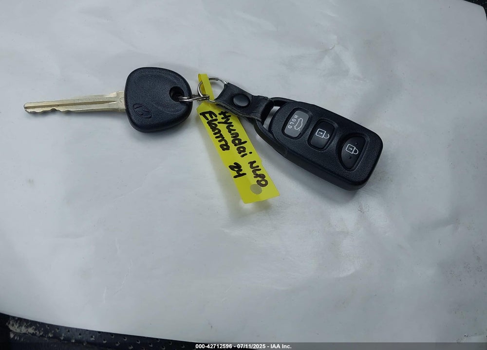 2015 HYUNDAI ELANTRA LIMITED VIN: KMHDH4AE0FU301456