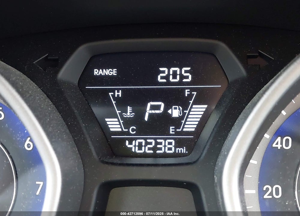 2015 HYUNDAI ELANTRA LIMITED VIN: KMHDH4AE0FU301456