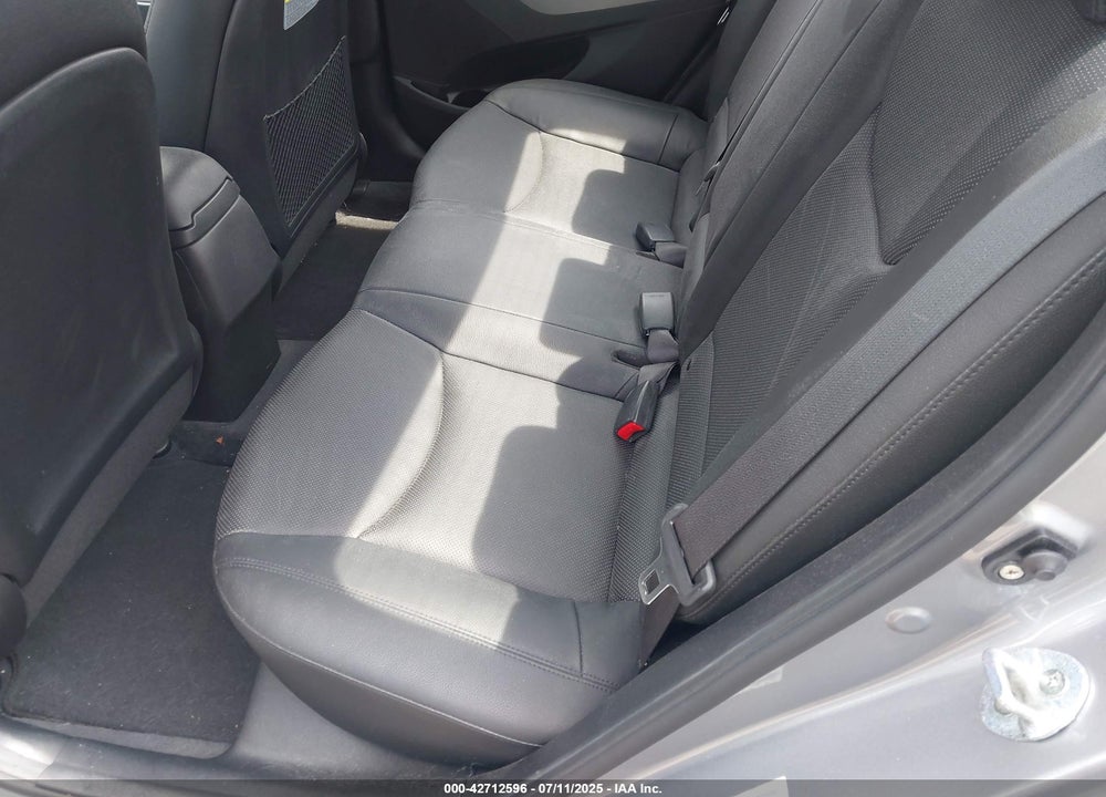 2015 HYUNDAI ELANTRA LIMITED VIN: KMHDH4AE0FU301456