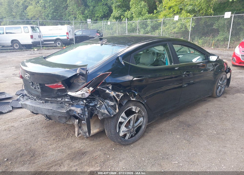 2015 HYUNDAI ELANTRA VIN: KMHDH4AH6FU422230