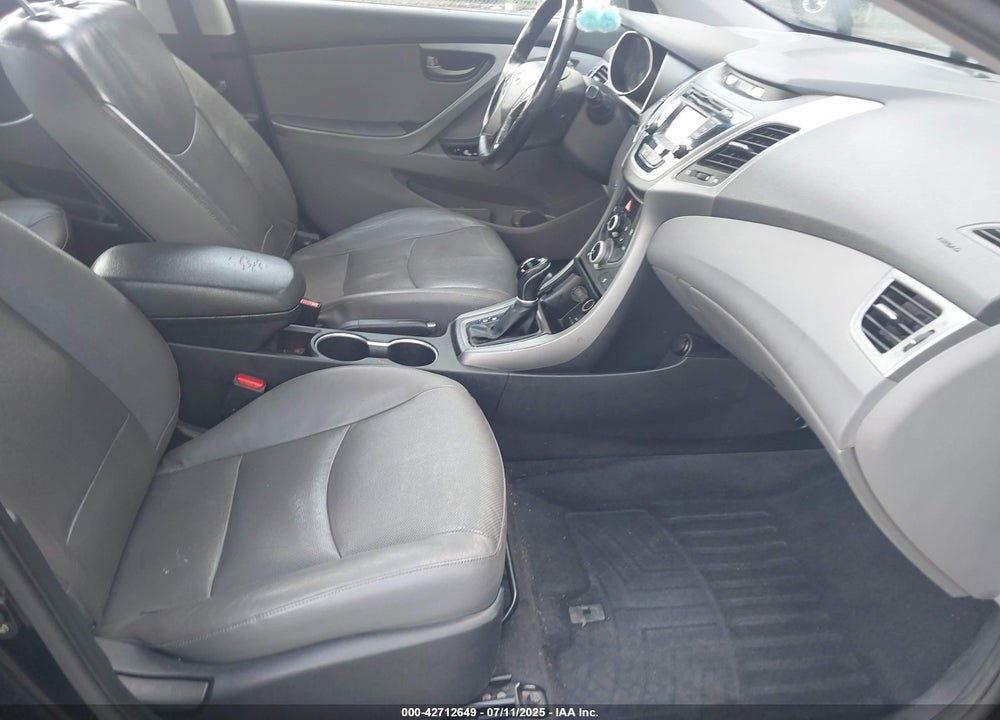 2015 HYUNDAI ELANTRA VIN: KMHDH4AH6FU422230