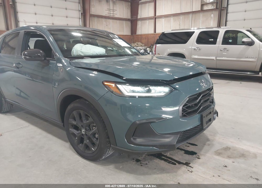 2025 HONDA HR-V VIN: 3CZRZ2H52SM741527