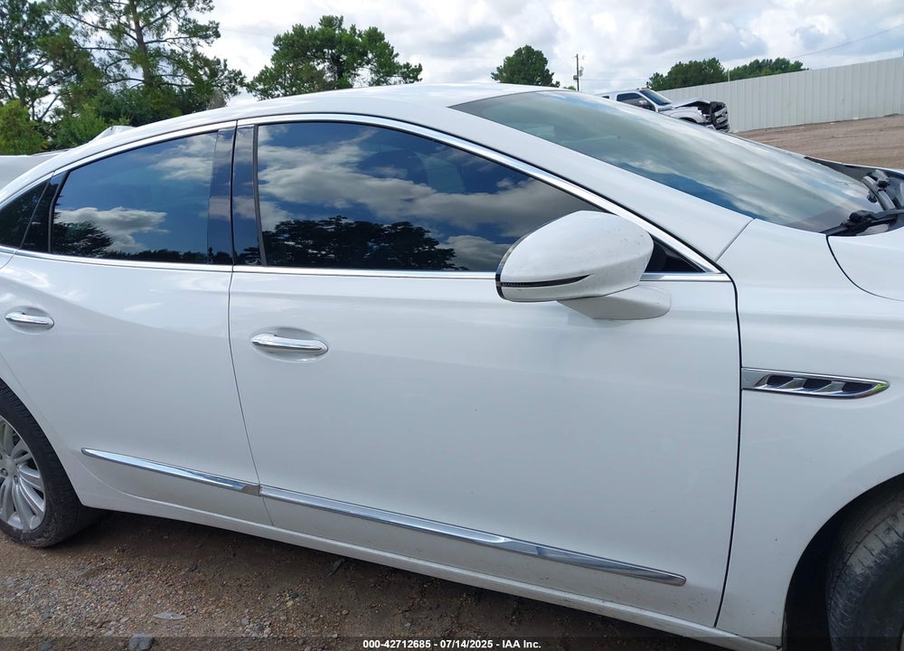 2018 BUICK LACROSSE VIN: 1G4ZP5SZ8JU128133